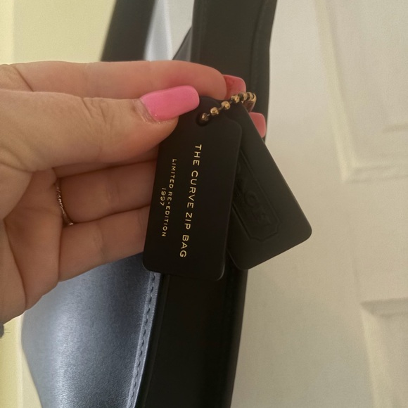 Coach curve zip - Picture 3 of 4